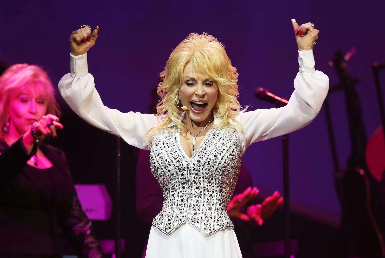 Dolly Parton, Beloved Country Star, Dies at 80